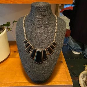 Versatile statement piece necklace with earrings! Attractive!